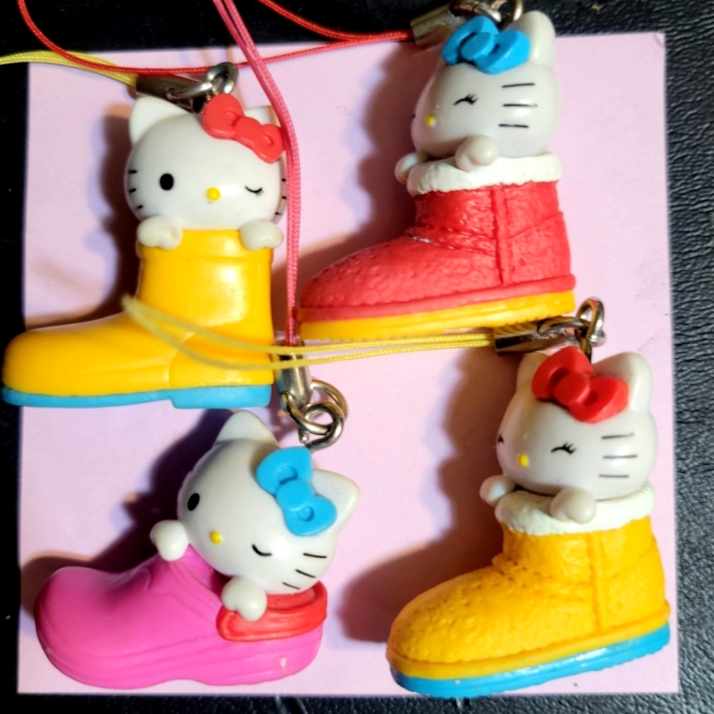 Hello Kitty Croc and Ugg charms!